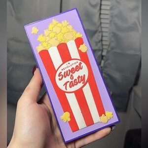 I heart makeup Revolution “sweet & tasty” palette